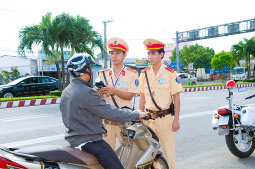“Tỉnh táo” để tránh lạm dụng rượu, bia