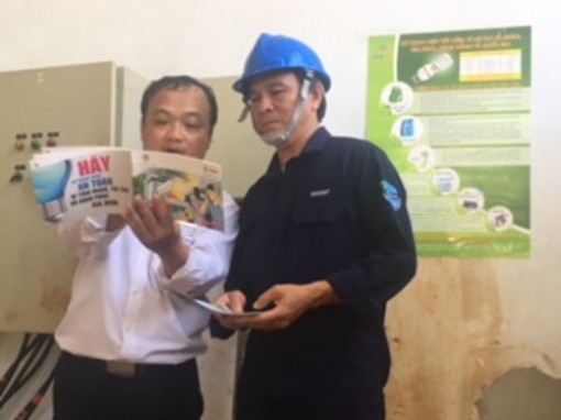 Tăng cường tuyên truyền sử dụng điện an toàn, tiết kiệm mùa khô