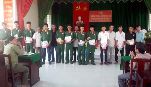 Ban Chỉ huy Quân sự xã Phú Sơn: Sôi nổi phong trào thi đua Quyết thắng