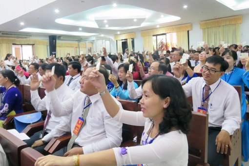 Công đoàn tích cực đưa nghị quyết vào cuộc sống