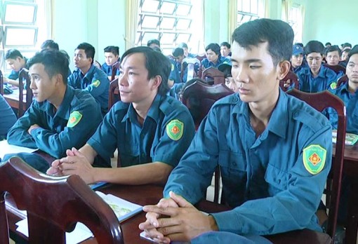 Giồng Trôm tổ chức huấn luyện 248 chiến sĩ dân quân