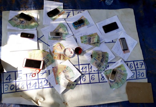 Triệt xóa tụ điểm lắc tài xỉu, thu giữ trên 60 triệu đồng