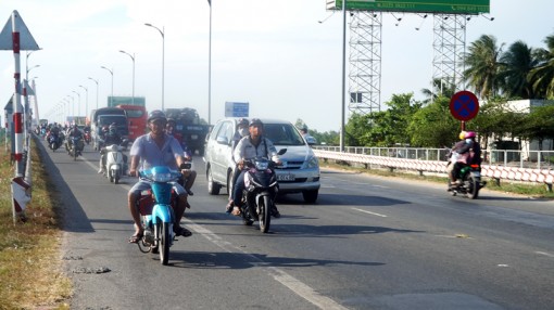Không xảy ra tai nạn và ùn tắc giao thông trong ngày nghỉ lễ đầu tiên