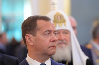 Tổng thống Vladimir Putin đề cử ông Medvedev làm Thủ tướng Nga