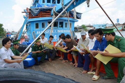 Khẳng định chủ quyền và quyền chủ quyền nước ta trên biển Khẳng định chủ quyền và quyền chủ quyền nước ta trên biển