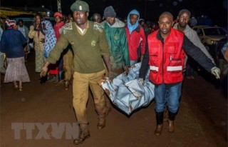 Kenya: Mưa lớn gây vỡ đập nhấn chìm 27 người trong nước