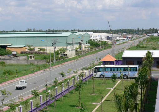 Phát triển các khu công nghiệp