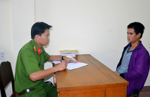 Bắt đối tượng hiếp dâm trẻ em