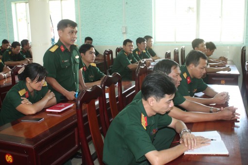 Bộ Chỉ huy Quân sự tỉnh đối thoại với cán bộ, chiến sĩ, lực lượng vũ trang