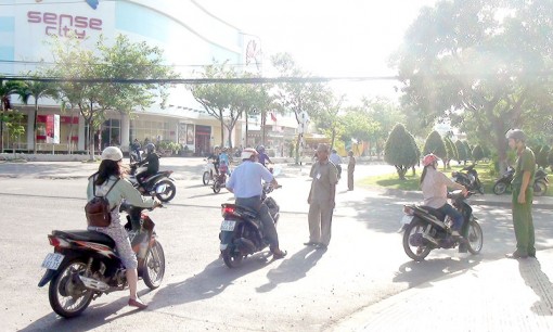 TP. Bến Tre thực hiện điều tiết giao thông đường 30-4 và đường Trần Quốc Tuấn