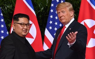 Tổng thống Trump nhận thư mới của lãnh đạo Triều Tiên Kim Jong Un