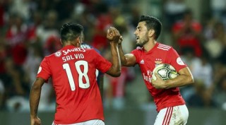 Benfica, PSV vào vòng bảng Champions League