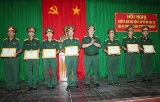 Xây dựng cán bộ chính trị trong Quân đội theo tư tưởng của Bác