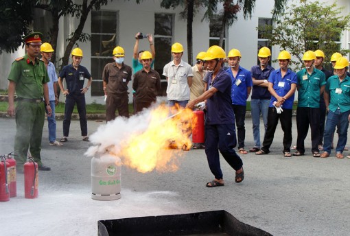 Thực tập phương án chữa cháy tại Khu công nghiệp Giao Long