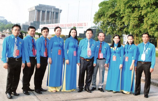 Đưa Nghị quyết Đại hội Công đoàn Việt Nam lần thứ XII đến với các cấp công đoàn