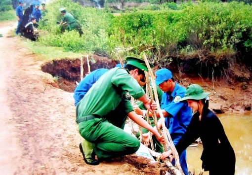 Thi đua lập thành tích chào mừng 30 năm Ngày Biên phòng toàn dân Thi đua lập thành tích chào mừng 30 năm Ngày Biên phòng toàn dân