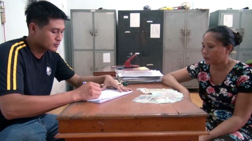 Nữ giúp việc nhà trộm đồ gia chủ