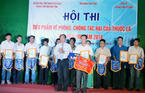 Công diễn, phát giải Hội thi Tiểu phẩm về phòng, chống tác hại của thuốc lá