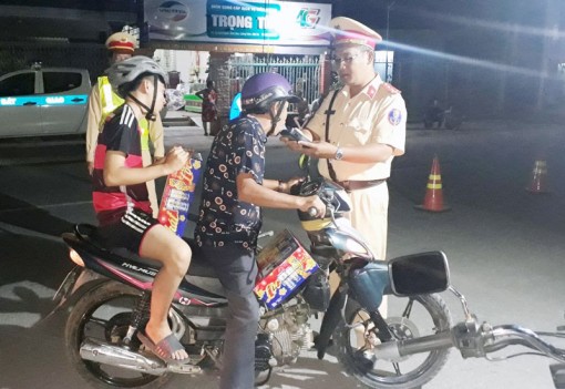 Giồng Trôm tăng cường phối hợp kéo giảm tai nạn giao thông