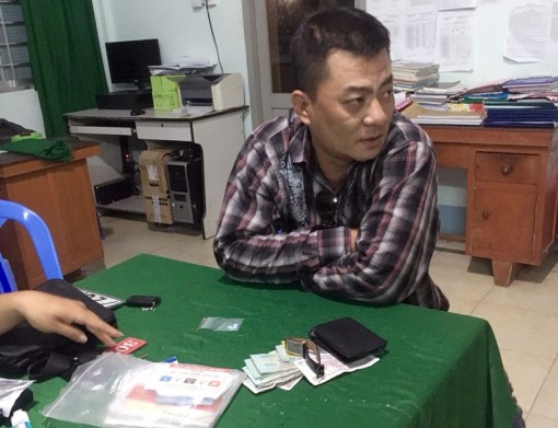 Tổ tuần tra giao thông bắt đối tượng bị truy nã