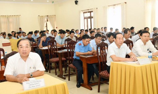 Quản lý, lập lại trật tự hành lang an toàn giao thông đường bộ