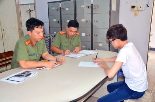 Cảnh cáo thanh niên sử dụng trái phép trang phục Công an nhân dân trên mạng xã hội