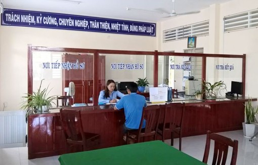 Đổi mới trong công tác cải cách hành chính ở Thạnh Phú Đổi mới trong công tác cải cách hành chính ở Thạnh Phú