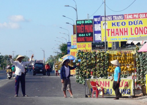 Xử lý các trường hợp tái lấn chiếm đất trên tuyến quốc lộ 60