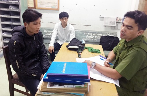 Tàng trữ công cụ hỗ trợ bị phạt 15 triệu đồng