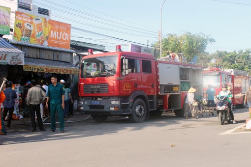 Kịp thời dập tắt cháy xảy ra tại tiệm tạp hóa ở Phường 6, TP. Bến Tre