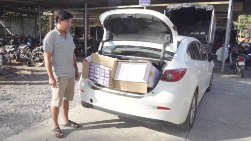 Bắt đối tượng vận chuyển 1.200 gói thuốc lá nhập lậu