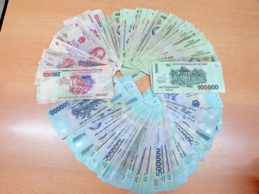 Tiền thưởng Tết từ 4,3 - 15 triệu đồng/người