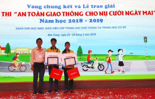 Cuộc thi “An toàn giao thông nụ cười ngày mai”: Trịnh Nguyễn Tấn Phát đoạt giải nhất