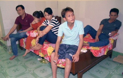 Khởi tố, bắt tạm giam các đối tượng bắt giữ người trái pháp luật