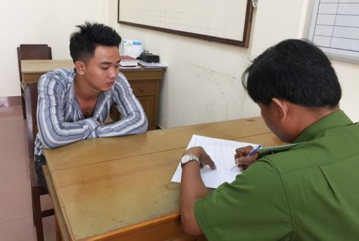 Bắt đối tượng đâm thương vong 2 Công an xã