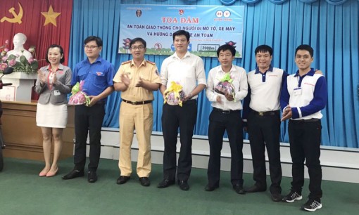 Toạ đàm “An toàn giao thông cho người đi mô tô, xe máy”