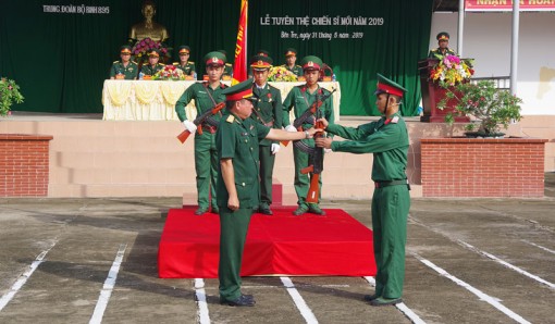 Kết thúc huấn luyện chiến sĩ mới