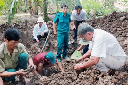 Giồng Trôm thực hiện tốt công tác lập bản đồ tìm kiếm, quy tập hài cốt liệt sĩ Giồng Trôm thực hiện tốt công tác lập bản đồ tìm kiếm, quy tập hài cốt liệt sĩ