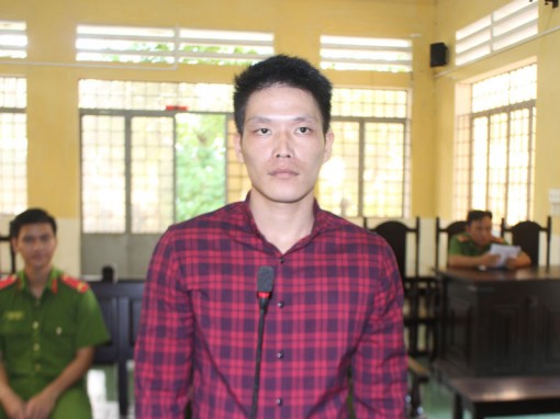 Mới ra tù lại phạm tội trộm cắp, bị phạt 18 tháng tù