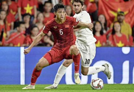 Văn Hậu hưởng mức lương 436.000 euro/năm