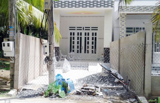 Cần sự thỏa thuận chung để di dời trụ điện