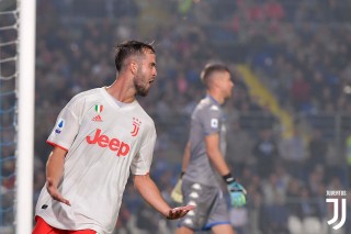 Juventus lội ngược dòng thành công trước Brescia