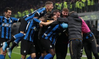 Serie A:

Inter Milan tạm vượt qua Juventus