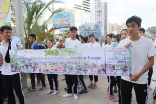 Phát động ngày đi bộ vì môi trường không rác thải