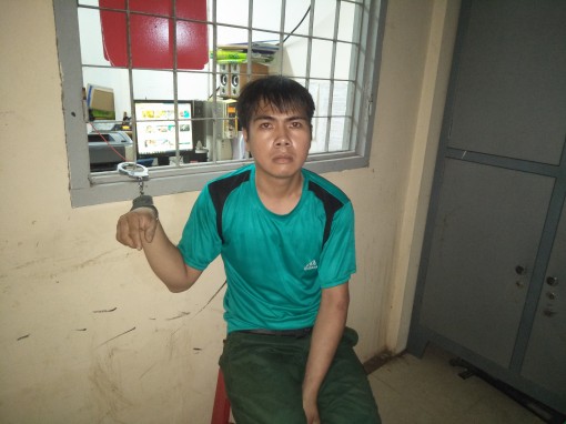 Bắt hai đối tượng nghi tàng trữ trái phép ma túy