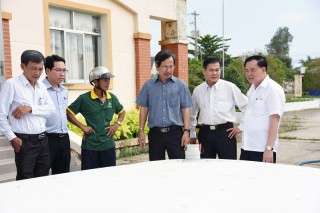 Kiểm tra tình hình ứng phó với hạn mặn
