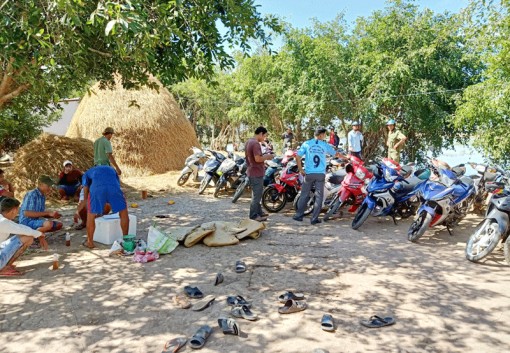 Bắt quả tang 4 vụ đánh bạc trong ngày Tết Dương lịch