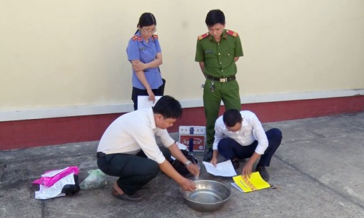 Ba Tri tiêu hủy ma túy