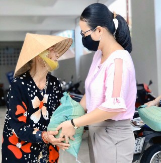 Phụ nữ TP. Bến Tre tích cực học tập và làm theo Bác
