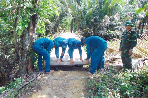 Đổi mới giáo dục chính trị trong lực lượng vũ trang